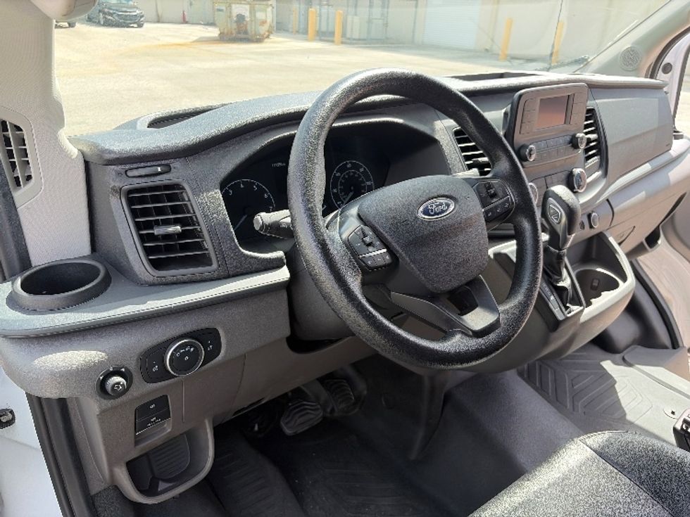 Cargo Van (Panel Van)-Light and Medium Duty Trucks-Ford-2022-Transit 250-Tampa-FL-112,295\n\t\tmiles-$ 33,000 - Image 17