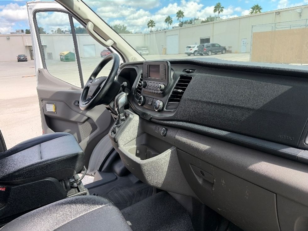 Cargo Van (Panel Van)-Light and Medium Duty Trucks-Ford-2022-Transit 250-Tampa-FL-112,295\n\t\tmiles-$ 33,000 - Image 22