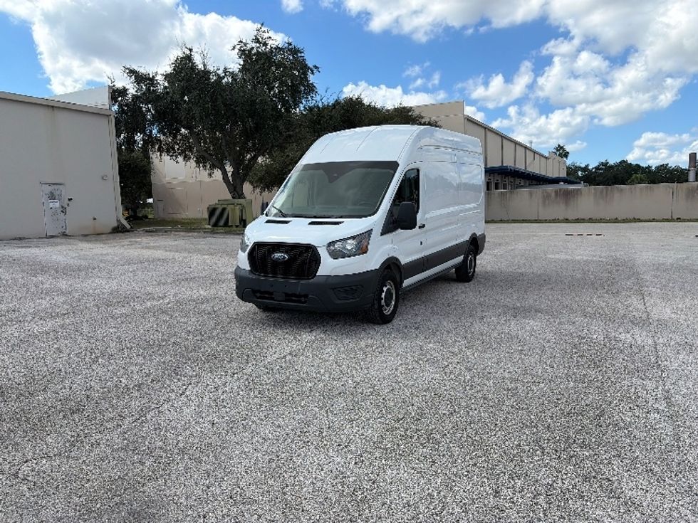 Cargo Van (Panel Van)-Light and Medium Duty Trucks-Ford-2022-Transit 250-Tampa-FL-112,295\n\t\tmiles-$ 33,000 - Image 3