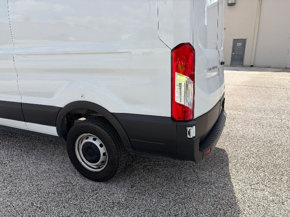 Cargo Van (Panel Van)-Light and Medium Duty Trucks-Ford-2022-Transit 250-Tampa-FL-112,295\n\t\tmiles-$ 33,000 - Image 30