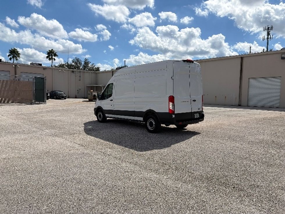 Cargo Van (Panel Van)-Light and Medium Duty Trucks-Ford-2022-Transit 250-Tampa-FL-112,295\n\t\tmiles-$ 33,000 - Image 6