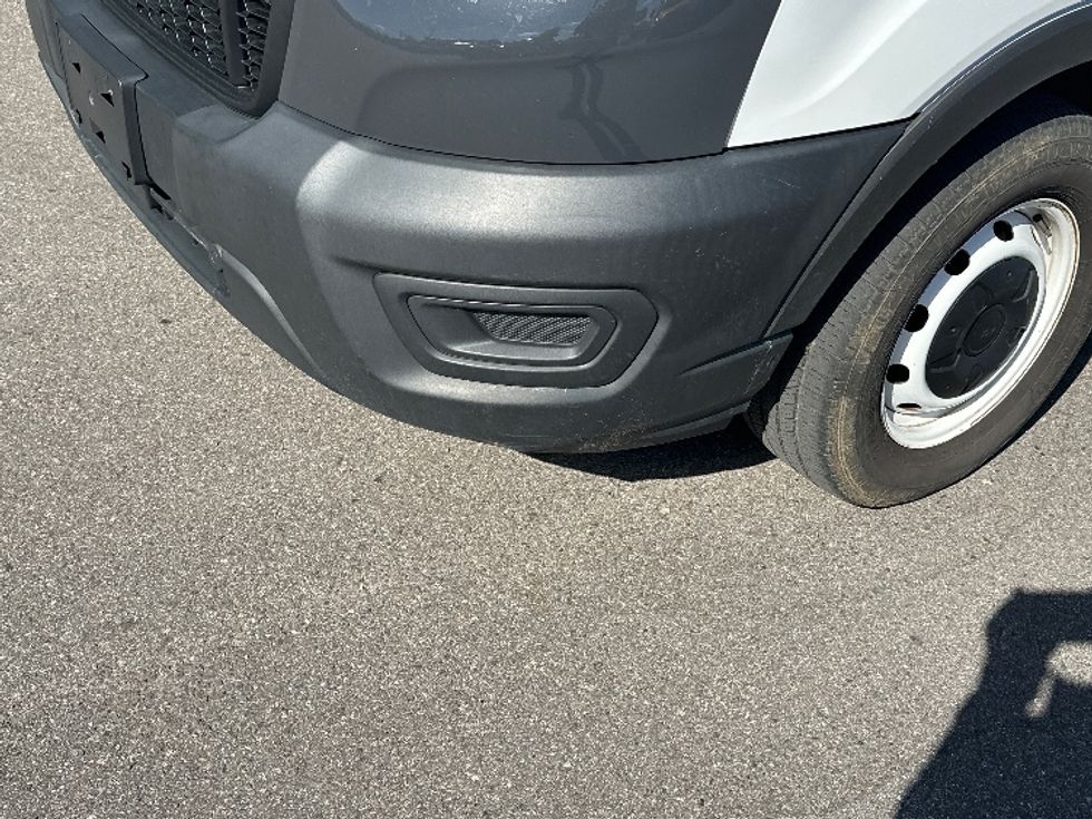 Cargo Van (Panel Van)-Light and Medium Duty Trucks-Ford-2022-Transit 250-Tampa-FL-83,584\n\t\tmiles-$ 37,500 - Image 32