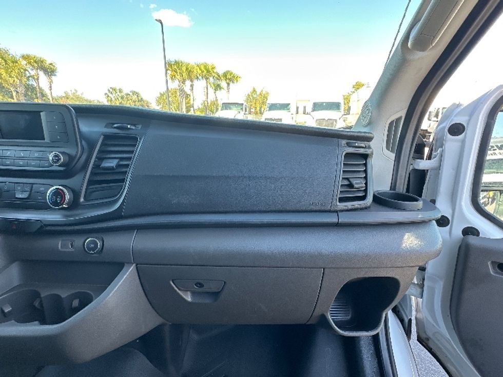 Cargo Van (Panel Van)-Light and Medium Duty Trucks-Ford-2022-Transit 250-Tampa-FL-85,294\n\t\tmiles-$ 37,250 - Image 21