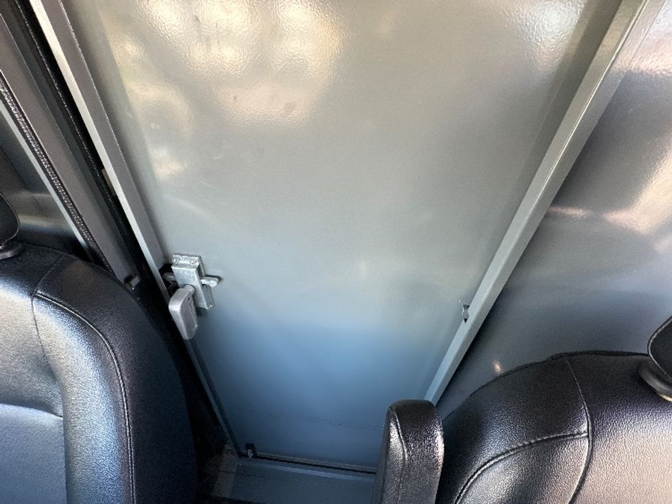 Cargo Van (Panel Van)-Light and Medium Duty Trucks-Ford-2022-Transit 250-Tampa-FL-85,294\n\t\tmiles-$ 37,250 - Image 30