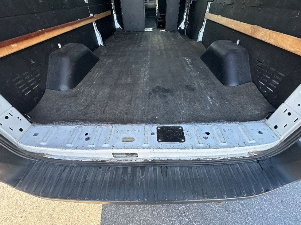 Cargo Van (Panel Van)-Light and Medium Duty Trucks-Ford-2022-Transit 250-Tampa-FL-87,503\n\t\tmiles-$ 37,000 - Image 10
