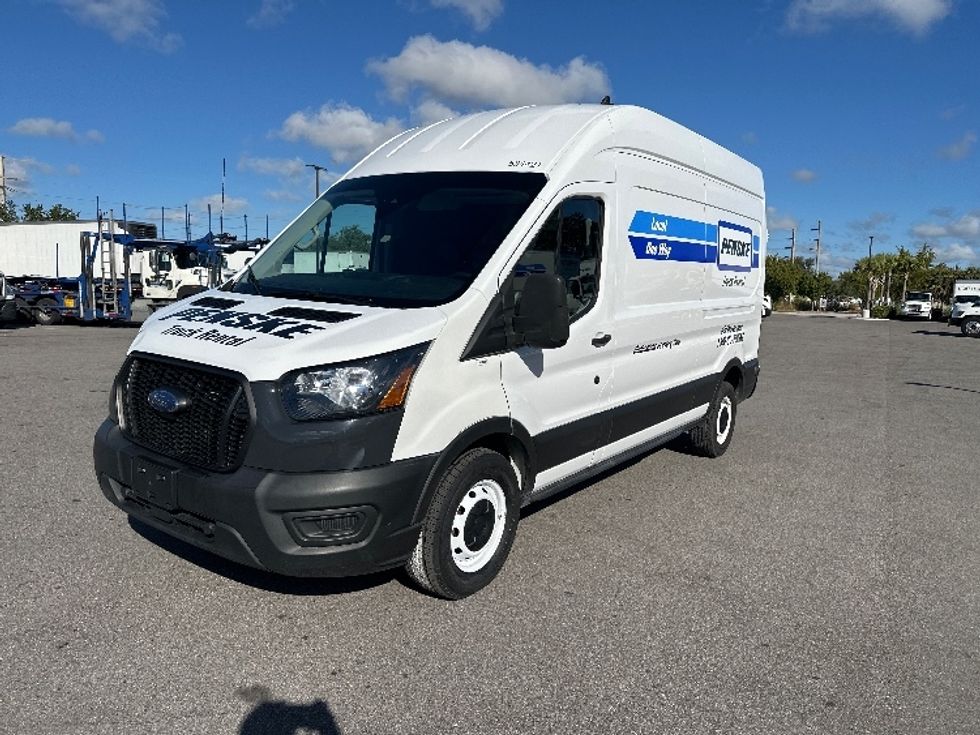 Cargo Van (Panel Van)-Light and Medium Duty Trucks-Ford-2022-Transit 250-Tampa-FL-87,503\n\t\tmiles-$ 37,000 - Image 3