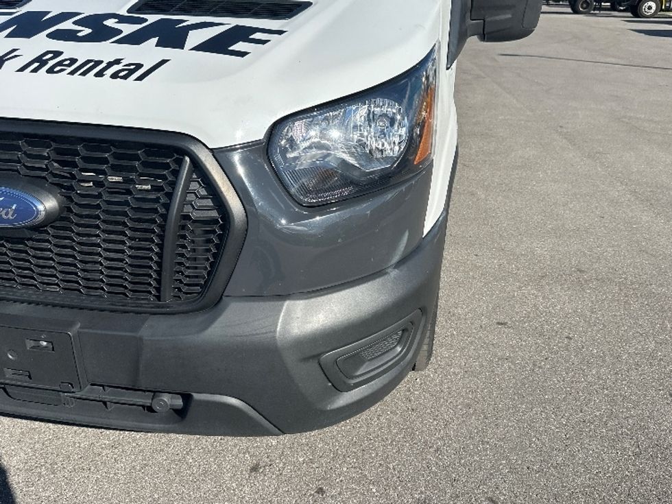 Cargo Van (Panel Van)-Light and Medium Duty Trucks-Ford-2022-Transit 250-Tampa-FL-87,503\n\t\tmiles-$ 37,000 - Image 32