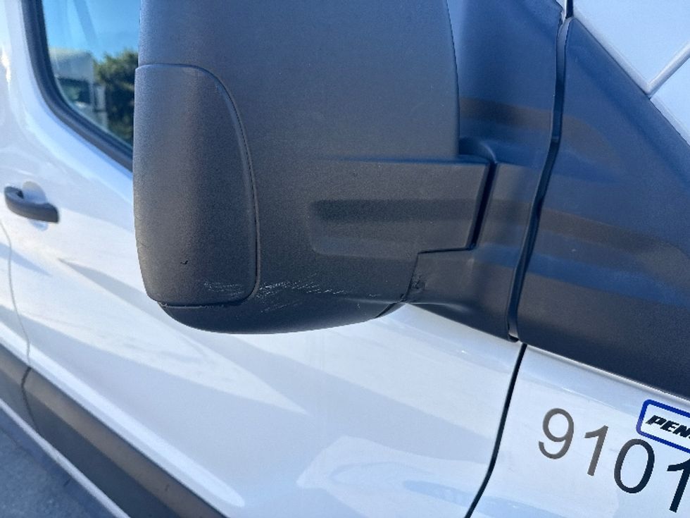 Cargo Van (Panel Van)-Light and Medium Duty Trucks-Ford-2022-Transit 250-Tampa-FL-87,760\n\t\tmiles-$ 37,000 - Image 32