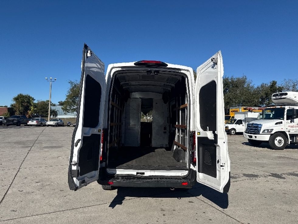 Cargo Van (Panel Van)-Light and Medium Duty Trucks-Ford-2022-Transit 250-Tampa-FL-87,760\n\t\tmiles-$ 37,000 - Image 8