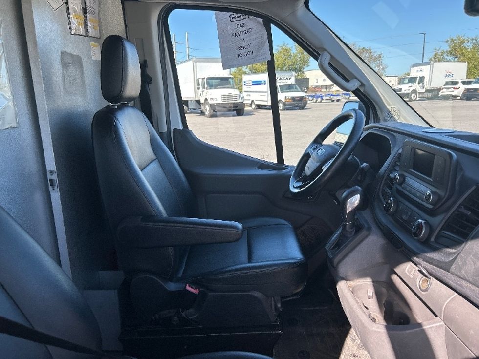 Cargo Van (Panel Van)-Light and Medium Duty Trucks-Ford-2022-Transit 250-Tampa-FL-95,061\n\t\tmiles-$ 36,500 - Image 21