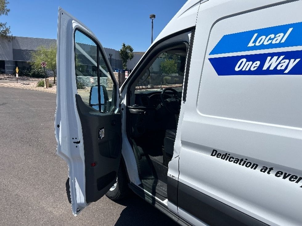 Cargo Van (Panel Van)-Light and Medium Duty Trucks-Ford-2022-Transit 250-Tempe-AZ-97,802\n\t\tmiles-$ 36,000 - Image 16