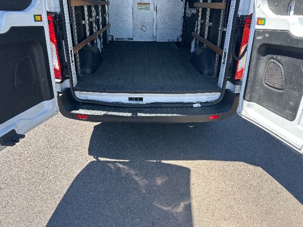 Cargo Van (Panel Van)-Light and Medium Duty Trucks-Ford-2022-Transit 250-Tempe-AZ-97,802\n\t\tmiles-$ 36,000 - Image 9