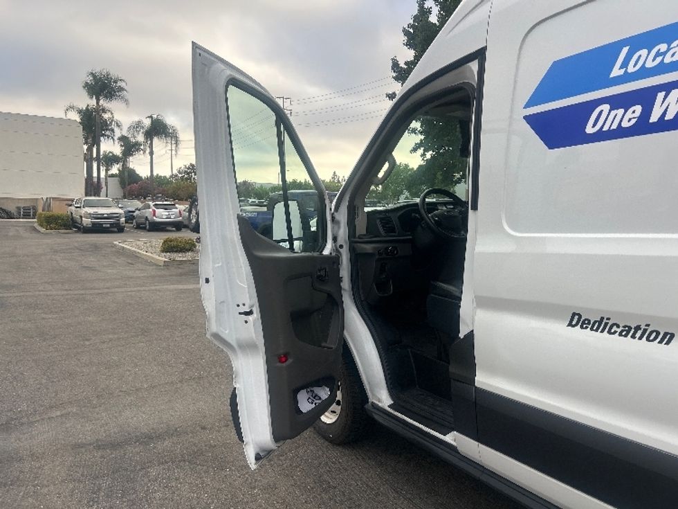 Cargo Van (Panel Van)-Light and Medium Duty Trucks-Ford-2022-Transit 250-Torrance-CA-100,127\n\t\tmiles-$ 36,500 - Image 15