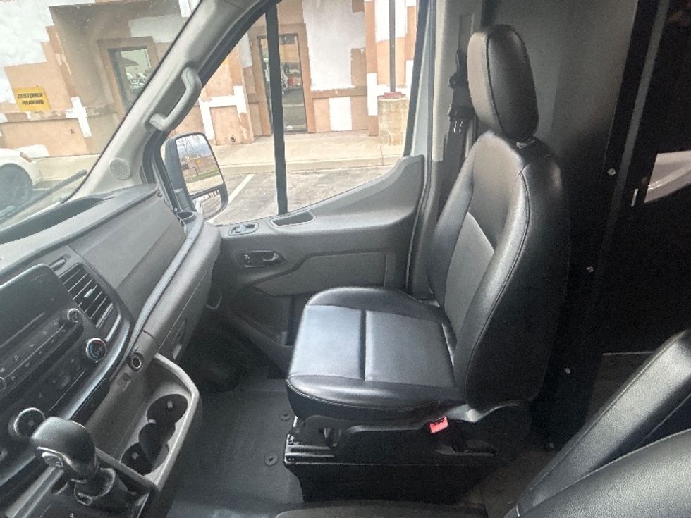 Cargo Van (Panel Van)-Light and Medium Duty Trucks-Ford-2022-Transit 250-Torrance-CA-100,127\n\t\tmiles-$ 36,500 - Image 18