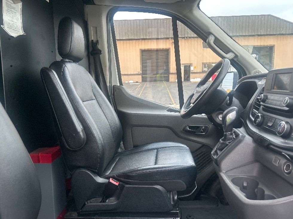Cargo Van (Panel Van)-Light and Medium Duty Trucks-Ford-2022-Transit 250-Torrance-CA-100,127\n\t\tmiles-$ 36,500 - Image 21
