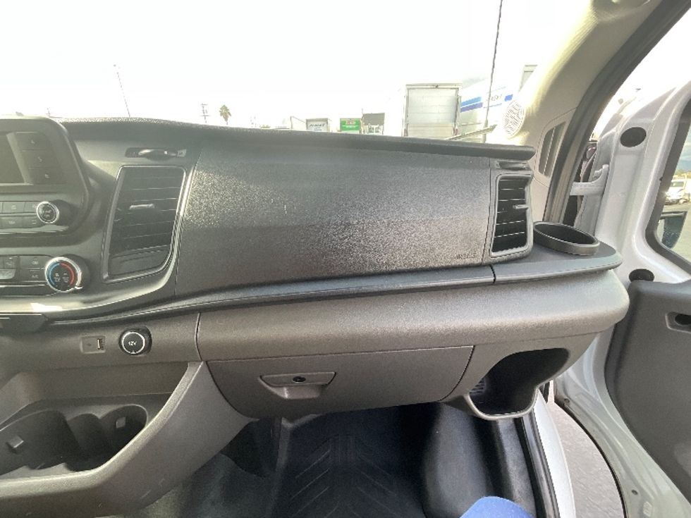 Cargo Van (Panel Van)-Light and Medium Duty Trucks-Ford-2022-Transit 250-Torrance-CA-135,711\n\t\tmiles-$ 31,000 - Image 20