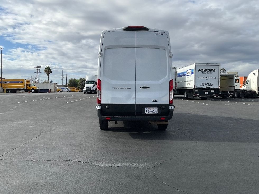 Cargo Van (Panel Van)-Light and Medium Duty Trucks-Ford-2022-Transit 250-Torrance-CA-135,711\n\t\tmiles-$ 31,000 - Image 7