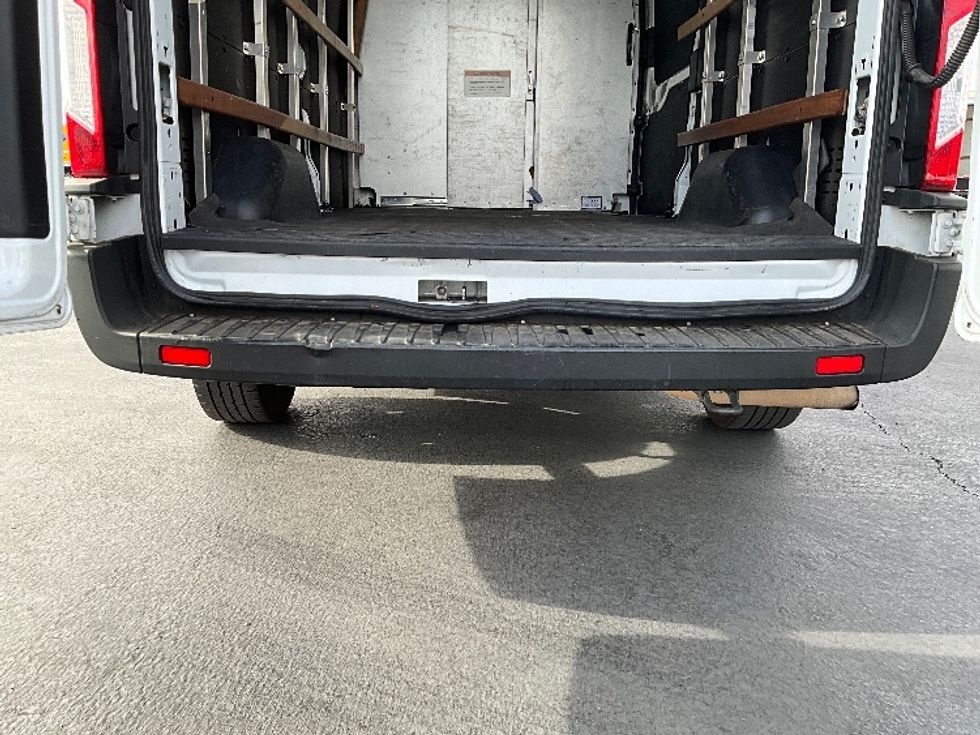 Cargo Van (Panel Van)-Light and Medium Duty Trucks-Ford-2022-Transit 250-Torrance-CA-135,711\n\t\tmiles-$ 31,000 - Image 9