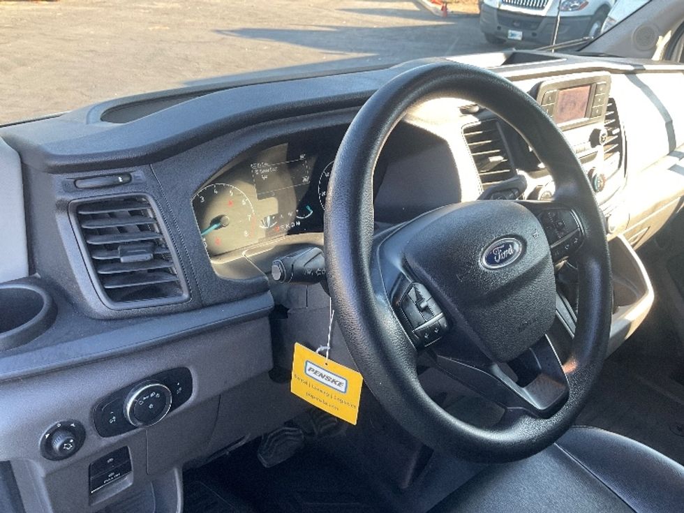 Cargo Van (Panel Van)-Light and Medium Duty Trucks-Ford-2022-Transit 250-Torrance-CA-64,994\n\t\tmiles-$ 38,250 - Image 17
