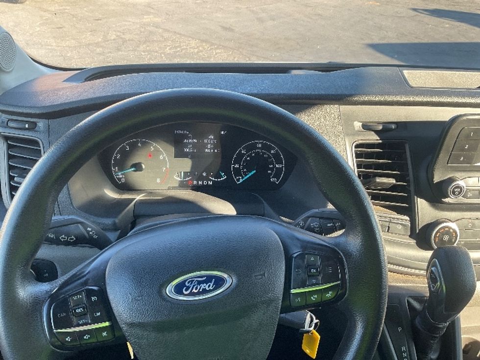 Cargo Van (Panel Van)-Light and Medium Duty Trucks-Ford-2022-Transit 250-Torrance-CA-64,994\n\t\tmiles-$ 38,250 - Image 18