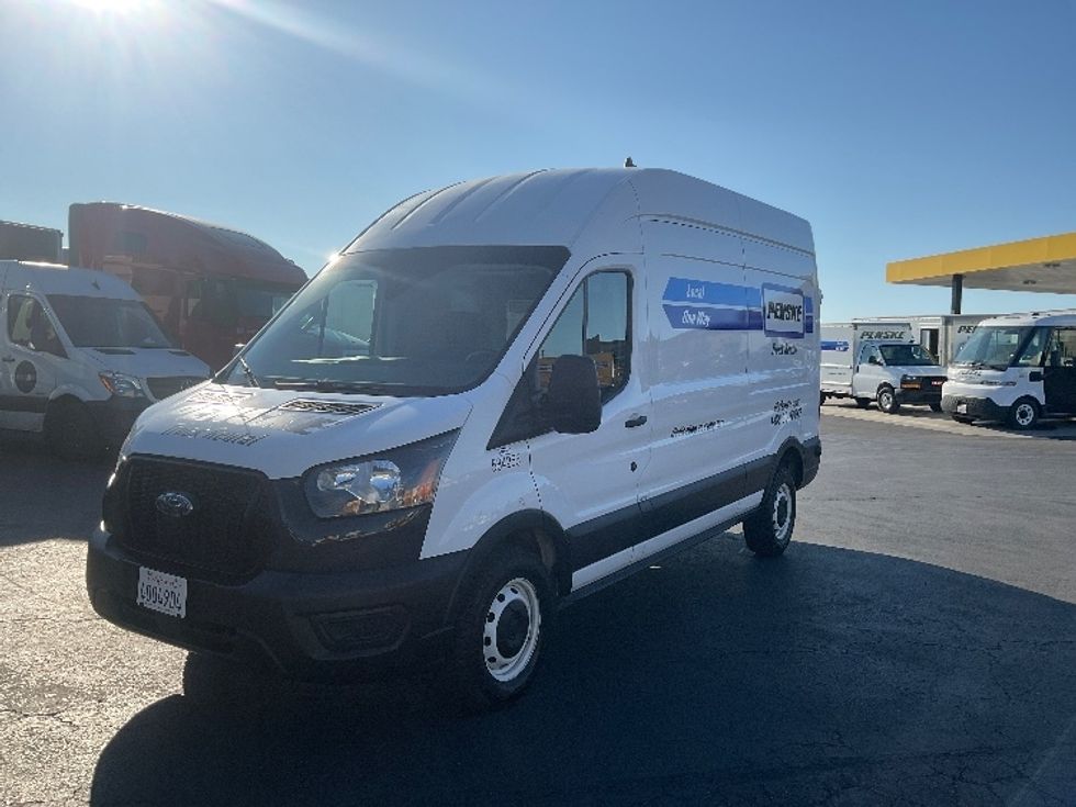 Cargo Van (Panel Van)-Light and Medium Duty Trucks-Ford-2022-Transit 250-Torrance-CA-64,994\n\t\tmiles-$ 38,250 - Image 3