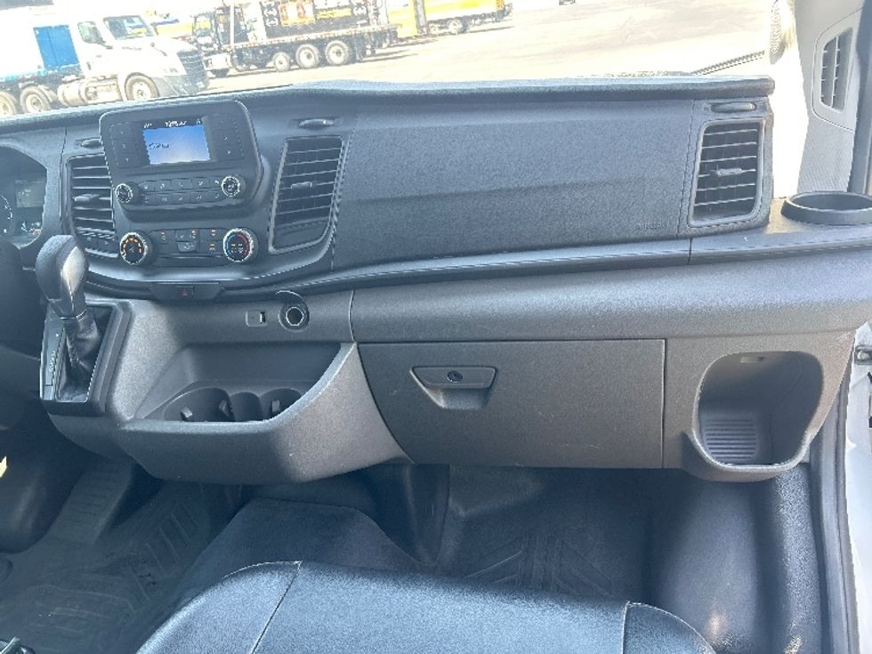 Cargo Van (Panel Van)-Light and Medium Duty Trucks-Ford-2022-Transit 250-Tucson-AZ-91,865\n\t\tmiles-$ 37,250 - Image 20