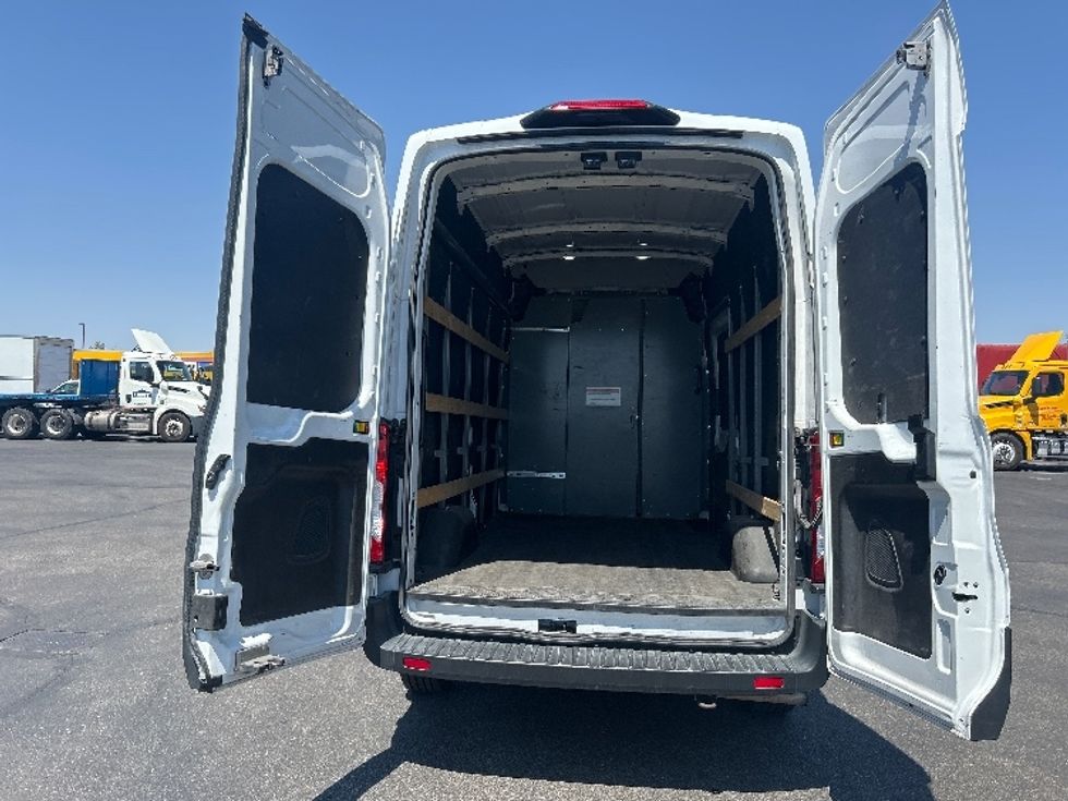 Cargo Van (Panel Van)-Light and Medium Duty Trucks-Ford-2022-Transit 250-Tucson-AZ-91,865\n\t\tmiles-$ 37,250 - Image 8