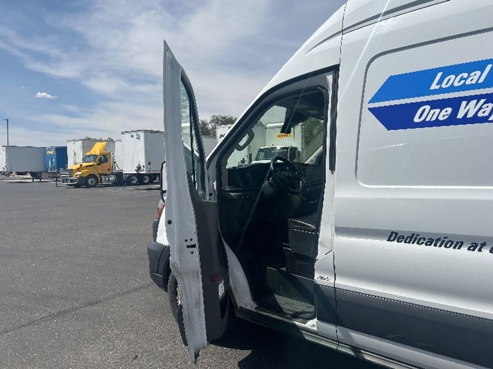 Cargo Van (Panel Van)-Light and Medium Duty Trucks-Ford-2022-Transit 250-Tucson-AZ-92,000\n\t\tmiles-$ 36,750 - Image 15