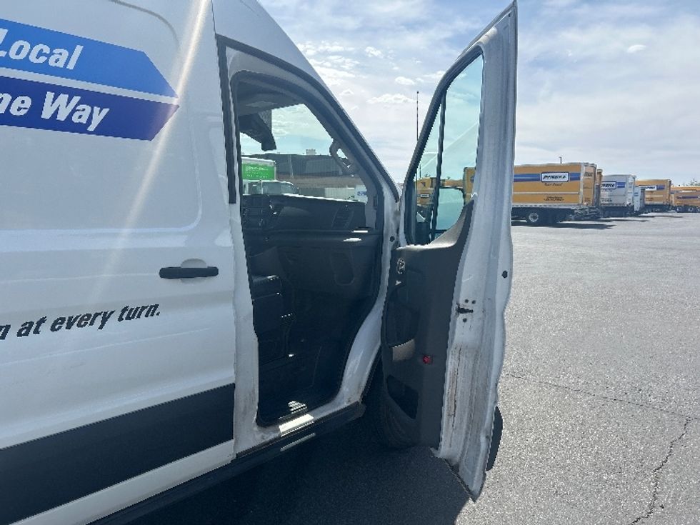 Cargo Van (Panel Van)-Light and Medium Duty Trucks-Ford-2022-Transit 250-Tucson-AZ-92,000\n\t\tmiles-$ 36,750 - Image 19