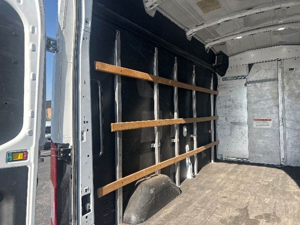 Cargo Van (Panel Van)-Light and Medium Duty Trucks-Ford-2022-Transit 250-Tucson-AZ-99,341\n\t\tmiles-$ 36,500 - Image 10
