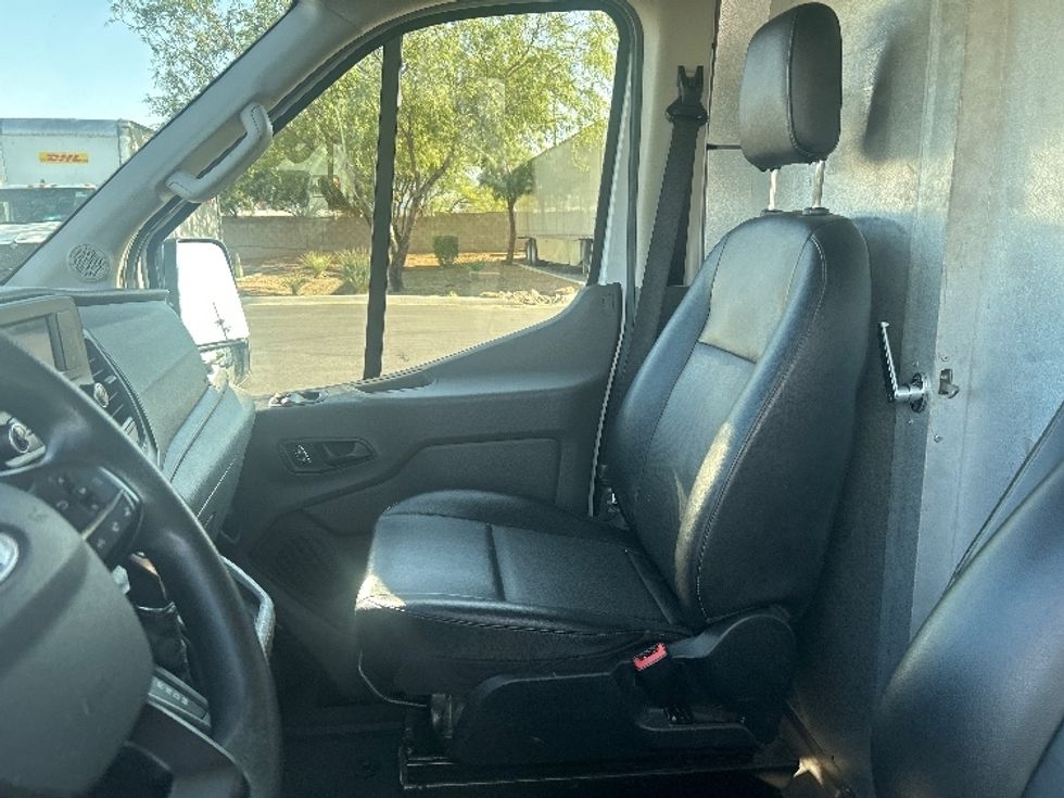 Cargo Van (Panel Van)-Light and Medium Duty Trucks-Ford-2022-Transit 250-Tucson-AZ-99,341\n\t\tmiles-$ 36,500 - Image 18