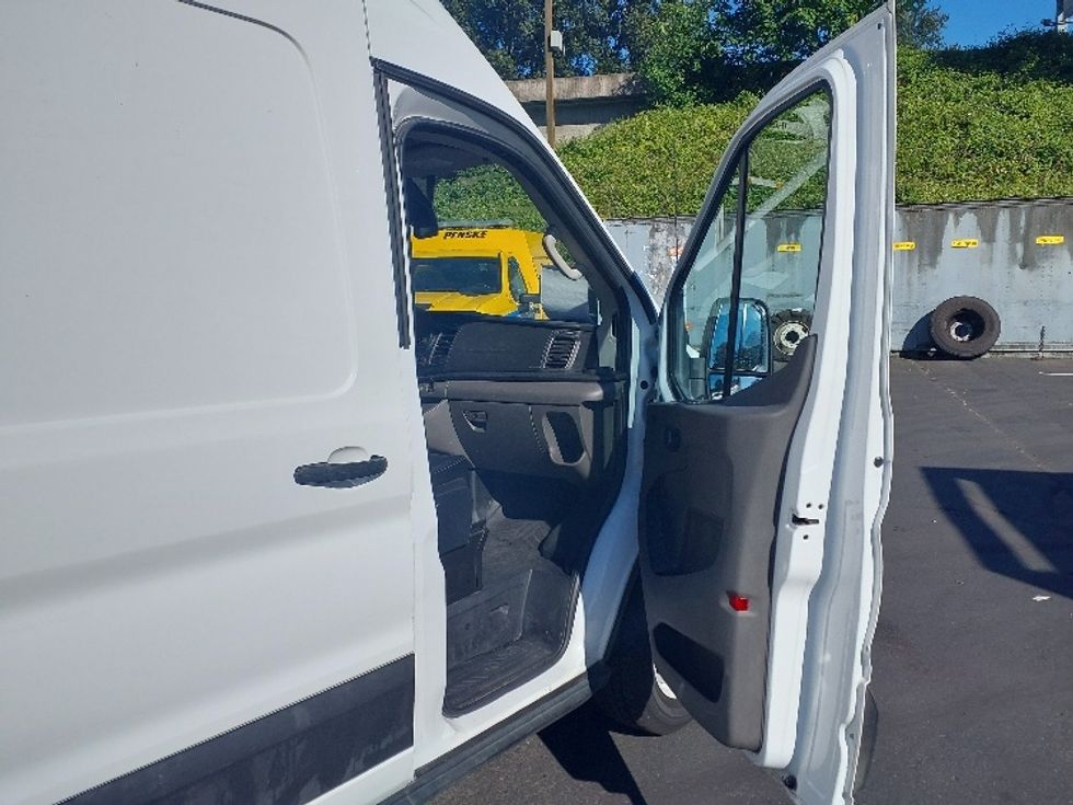 Cargo Van (Panel Van)-Light and Medium Duty Trucks-Ford-2022-Transit 250-Tukwila-WA-75,922\n\t\tmiles-$ 39,750 - Image 19