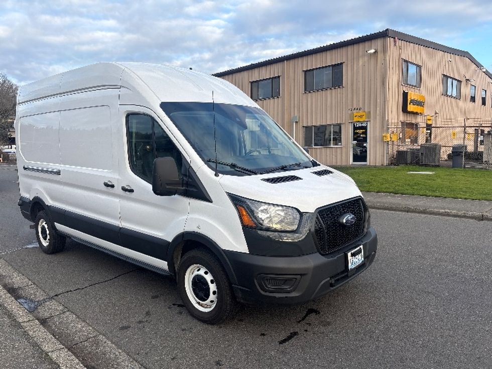 Cargo Van (Panel Van)-Light and Medium Duty Trucks-Ford-2022-Transit 250-Tukwila-WA-89,373\n\t\tmiles-$ 38,000 - Image 1