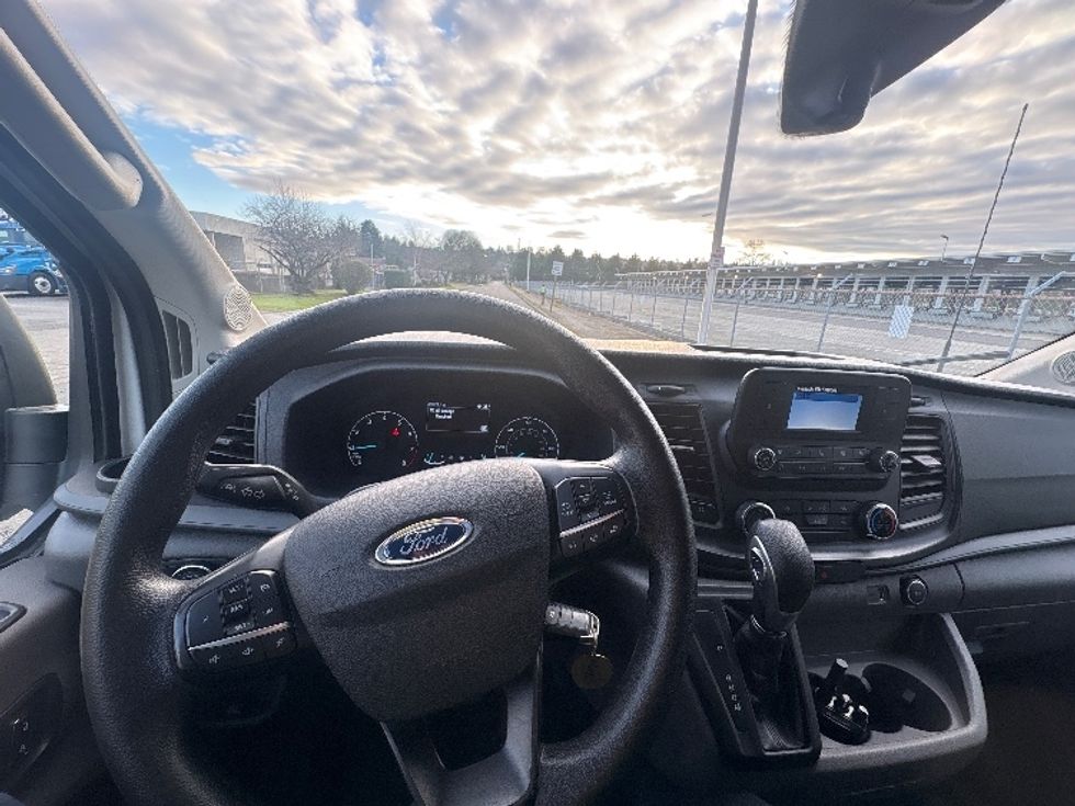 Cargo Van (Panel Van)-Light and Medium Duty Trucks-Ford-2022-Transit 250-Tukwila-WA-89,373\n\t\tmiles-$ 38,000 - Image 16