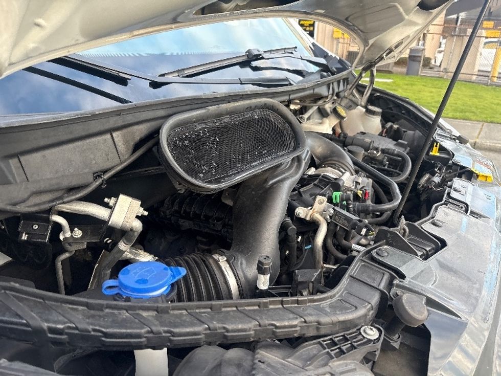 Cargo Van (Panel Van)-Light and Medium Duty Trucks-Ford-2022-Transit 250-Tukwila-WA-89,373\n\t\tmiles-$ 38,000 - Image 21