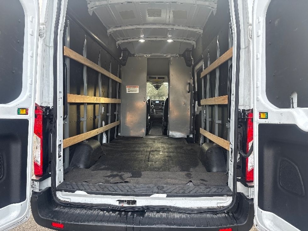 Cargo Van (Panel Van)-Light and Medium Duty Trucks-Ford-2022-Transit 250-Tukwila-WA-89,373\n\t\tmiles-$ 38,000 - Image 8