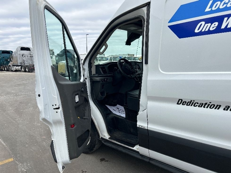 Cargo Van (Panel Van)-Light and Medium Duty Trucks-Ford-2022-Transit 250-West Fargo-ND-99,720\n\t\tmiles-$ 35,750 - Image 11