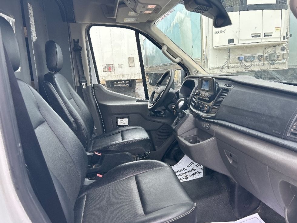 Cargo Van (Panel Van)-Light and Medium Duty Trucks-Ford-2022-Transit 250-West Fargo-ND-99,720\n\t\tmiles-$ 35,750 - Image 16