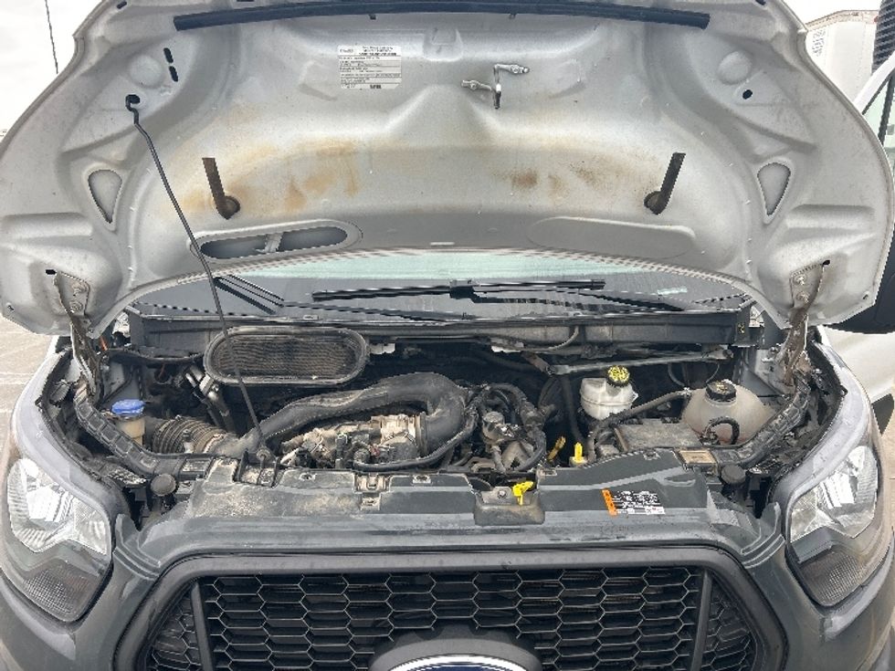 Cargo Van (Panel Van)-Light and Medium Duty Trucks-Ford-2022-Transit 250-West Fargo-ND-99,720\n\t\tmiles-$ 35,750 - Image 17