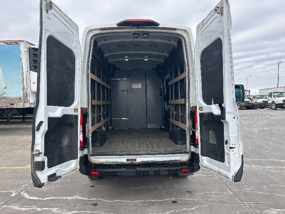 Cargo Van (Panel Van)-Light and Medium Duty Trucks-Ford-2022-Transit 250-West Fargo-ND-99,720\n\t\tmiles-$ 35,750 - Image 8