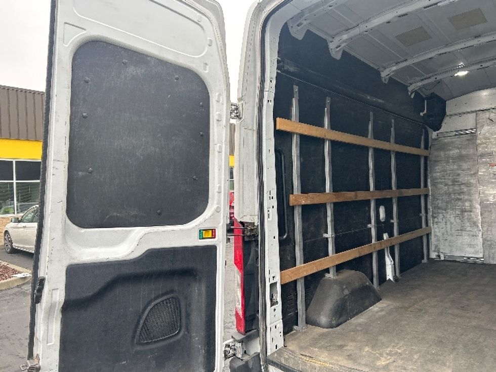 Cargo Van (Panel Van)-Light and Medium Duty Trucks-Ford-2022-Transit 250-West Sacramento-CA-103,534\n\t\tmiles-$ 36,250 - Image 9