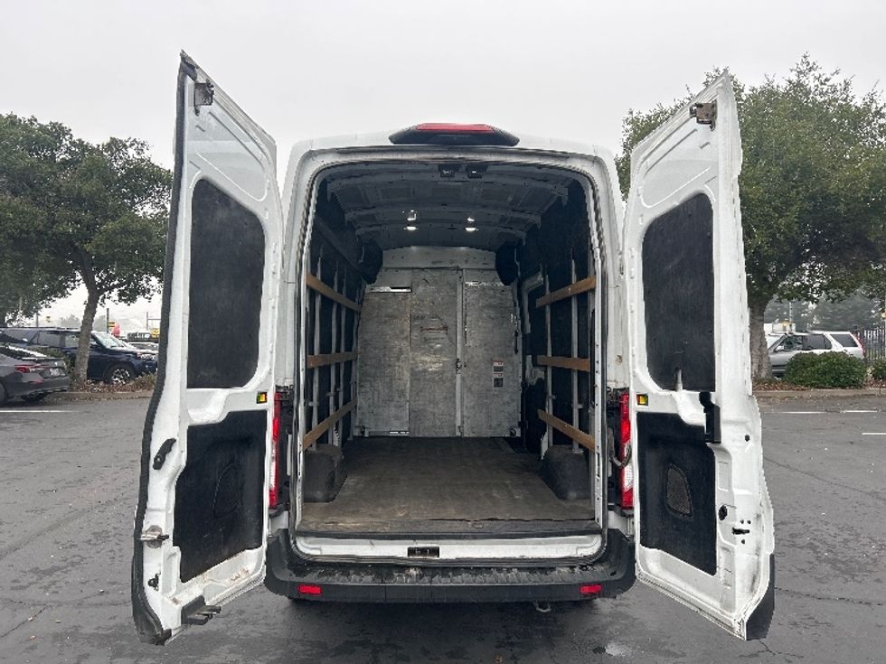 Cargo Van (Panel Van)-Light and Medium Duty Trucks-Ford-2022-Transit 250-West Sacramento-CA-103,534\n\t\tmiles-$ 36,250 - Image 7