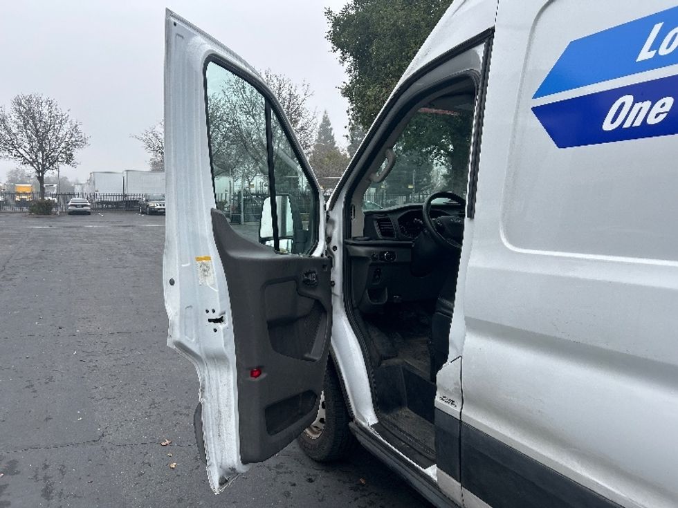 Cargo Van (Panel Van)-Light and Medium Duty Trucks-Ford-2022-Transit 250-West Sacramento-CA-103,534\n\t\tmiles-$ 36,250 - Image 13