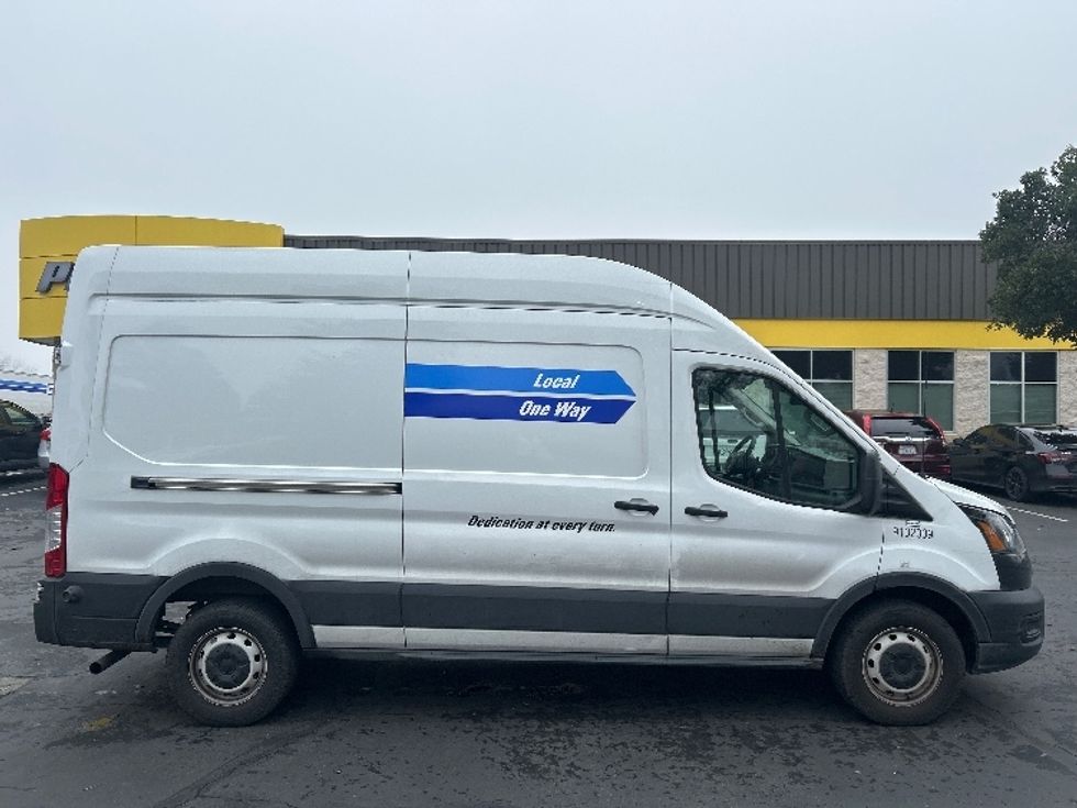 Cargo Van (Panel Van)-Light and Medium Duty Trucks-Ford-2022-Transit 250-West Sacramento-CA-103,534\n\t\tmiles-$ 36,250 - Image 12
