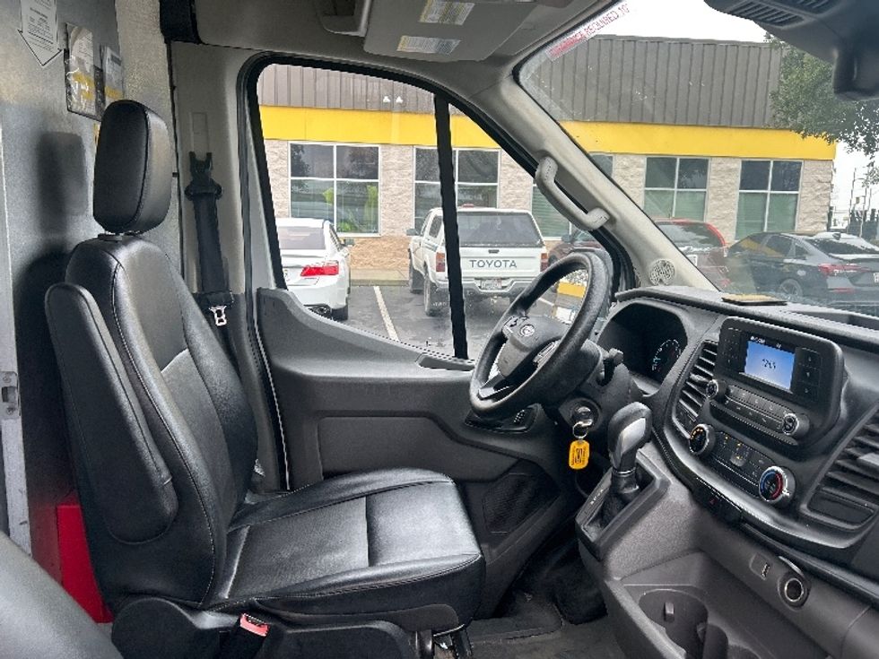 Cargo Van (Panel Van)-Light and Medium Duty Trucks-Ford-2022-Transit 250-West Sacramento-CA-103,534\n\t\tmiles-$ 36,250 - Image 19