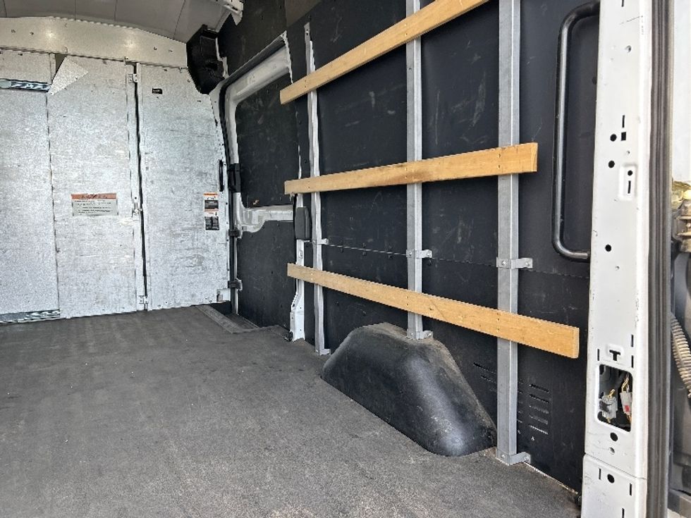 Cargo Van (Panel Van)-Light and Medium Duty Trucks-Ford-2022-Transit 250-West Sacramento-CA-92,146\n\t\tmiles-$ 40,250 - Image 12