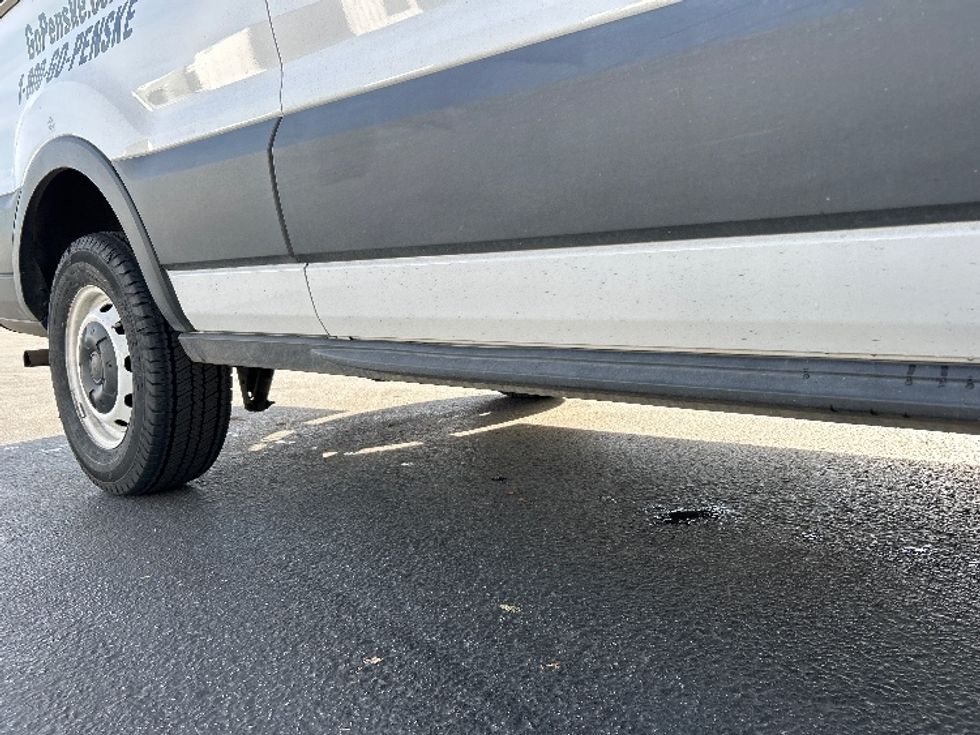 Cargo Van (Panel Van)-Light and Medium Duty Trucks-Ford-2022-Transit 250-West Sacramento-CA-92,146\n\t\tmiles-$ 40,250 - Image 14