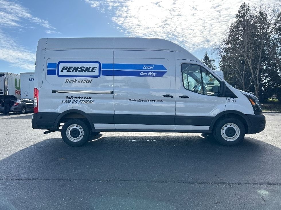 Cargo Van (Panel Van)-Light and Medium Duty Trucks-Ford-2022-Transit 250-West Sacramento-CA-92,146\n\t\tmiles-$ 40,250 - Image 15