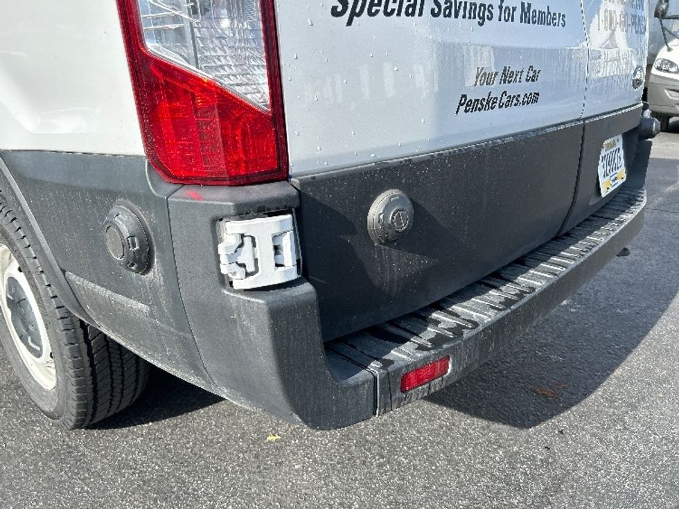 Cargo Van (Panel Van)-Light and Medium Duty Trucks-Ford-2022-Transit 250-West Sacramento-CA-92,146\n\t\tmiles-$ 40,250 - Image 29