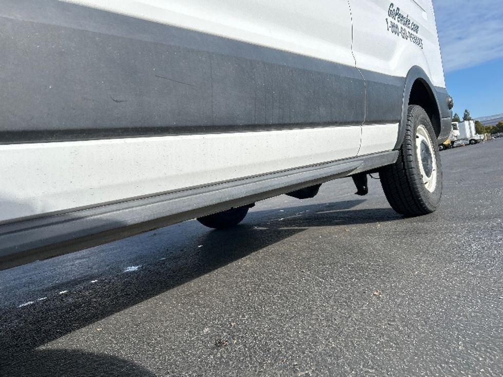 Cargo Van (Panel Van)-Light and Medium Duty Trucks-Ford-2022-Transit 250-West Sacramento-CA-92,146\n\t\tmiles-$ 40,250 - Image 5